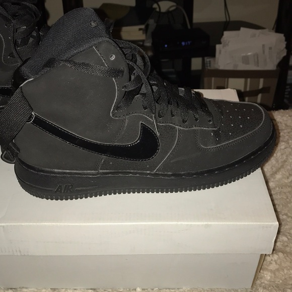 AIR FORCES 1s HI - Picture 5 of 7